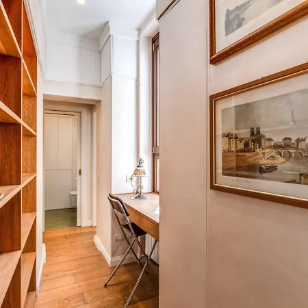 Flat In The Heart Of Vaticancity Apartment