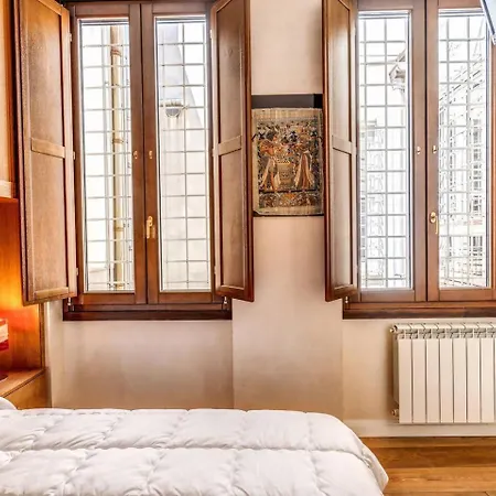 Flat In The Heart Of Vaticancity