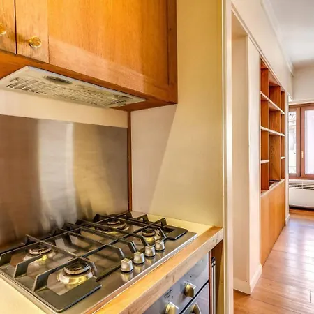 Flat In The Heart Of Vaticancity Apartment